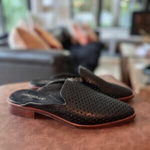 Never Worn Aerosoles Perforated Black Mules